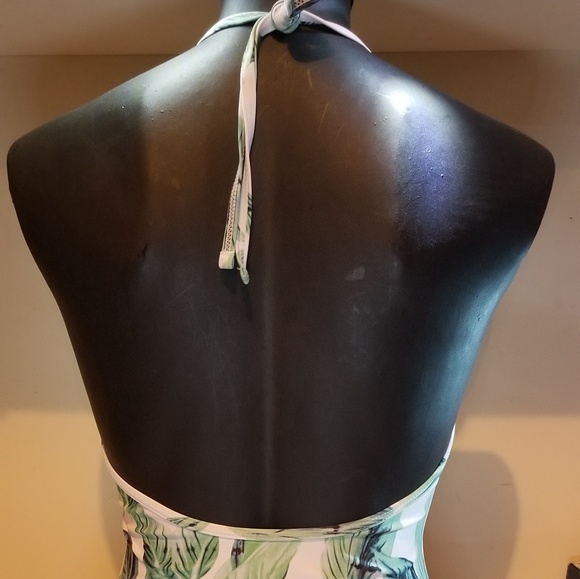 🍀"NEW" Green Leaf Corset Swimsuit - Picture 5 of 7